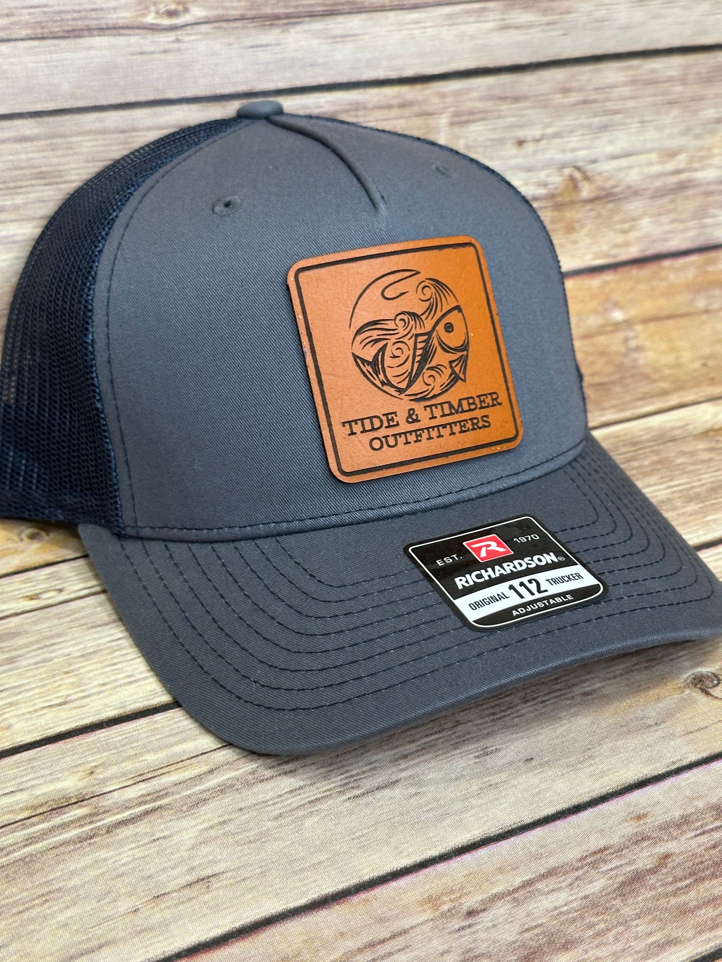 Ombré/Navy fish & hook trucker hat