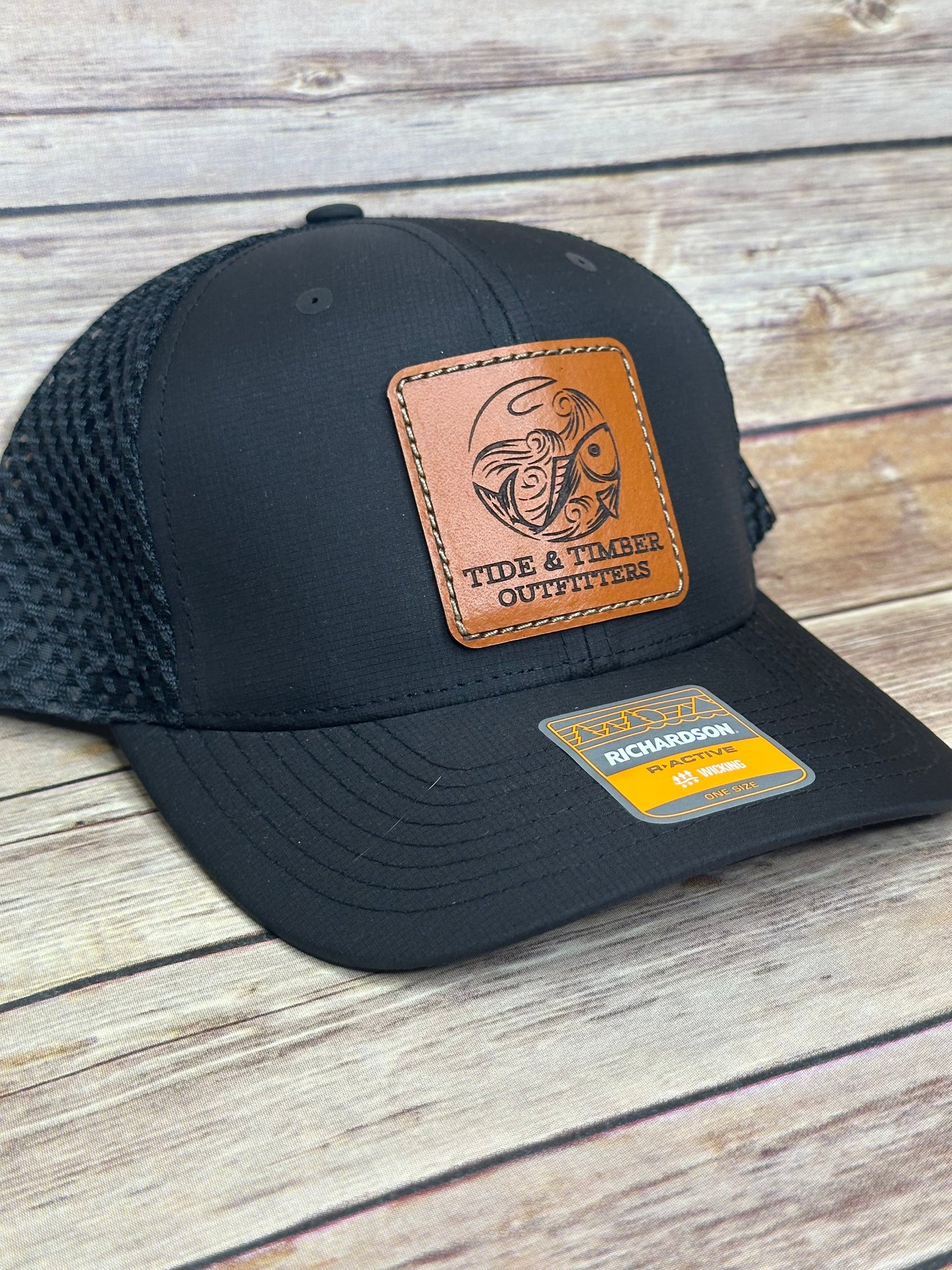 Black R-Active fish & hook hat